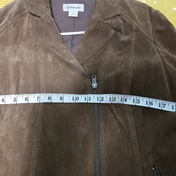 Suede Ariat Jacket - Picture 4 of 6